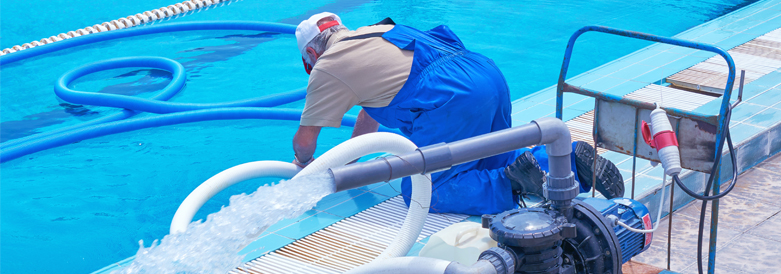 pool cleaning louisville